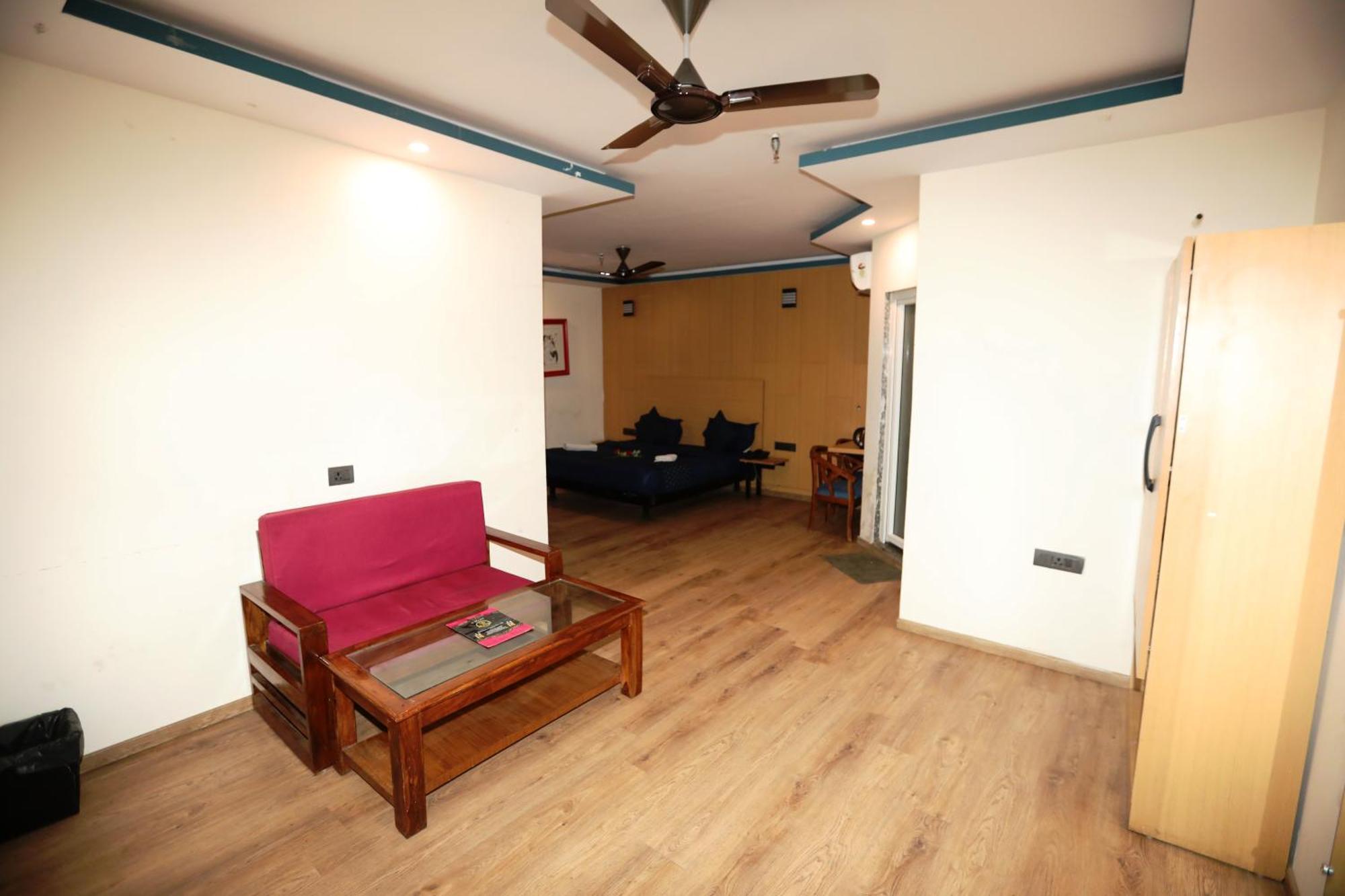 Hotel Noida Grand Sec 58 Luaran gambar