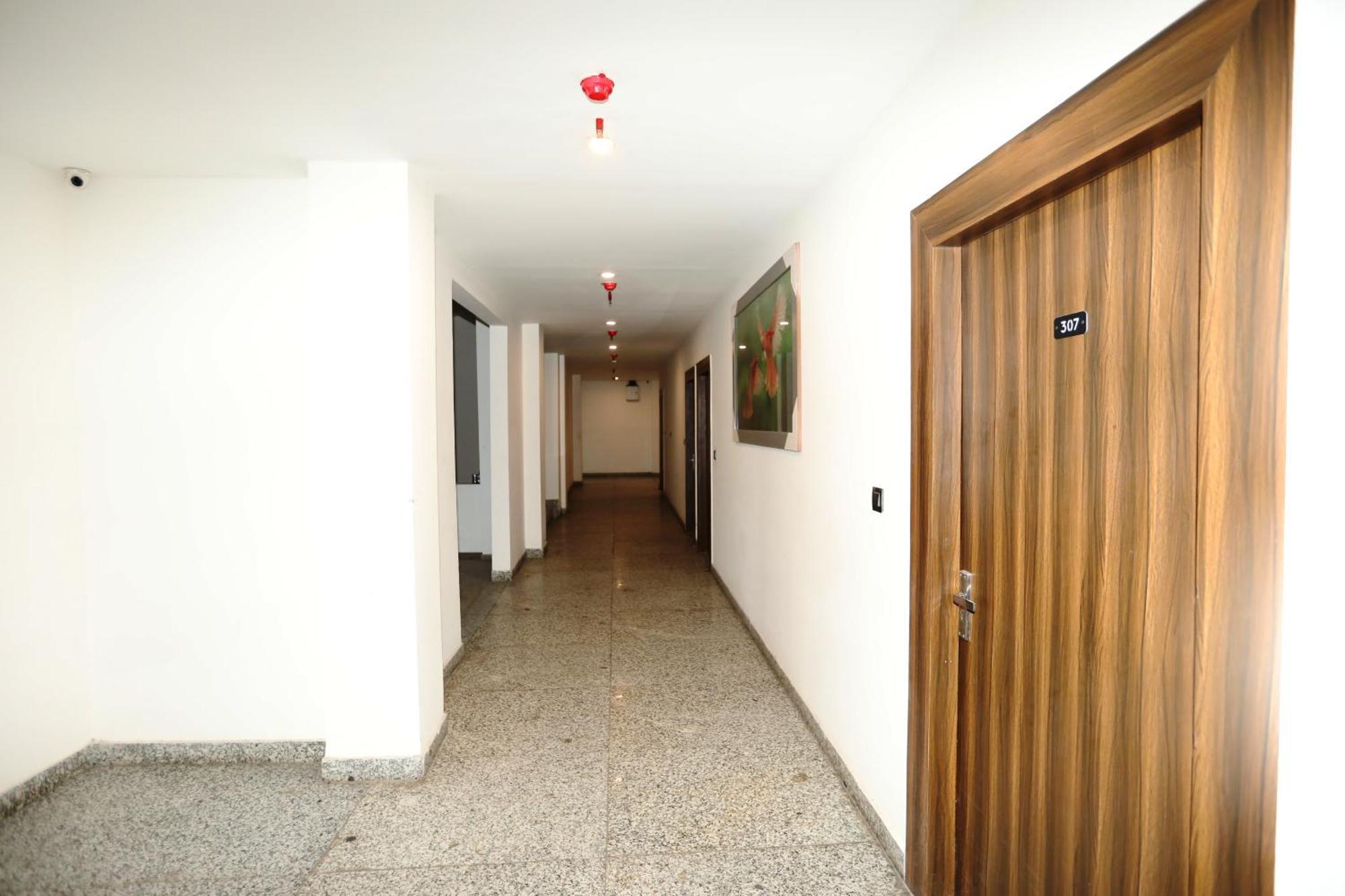 Hotel Noida Grand Sec 58 Luaran gambar