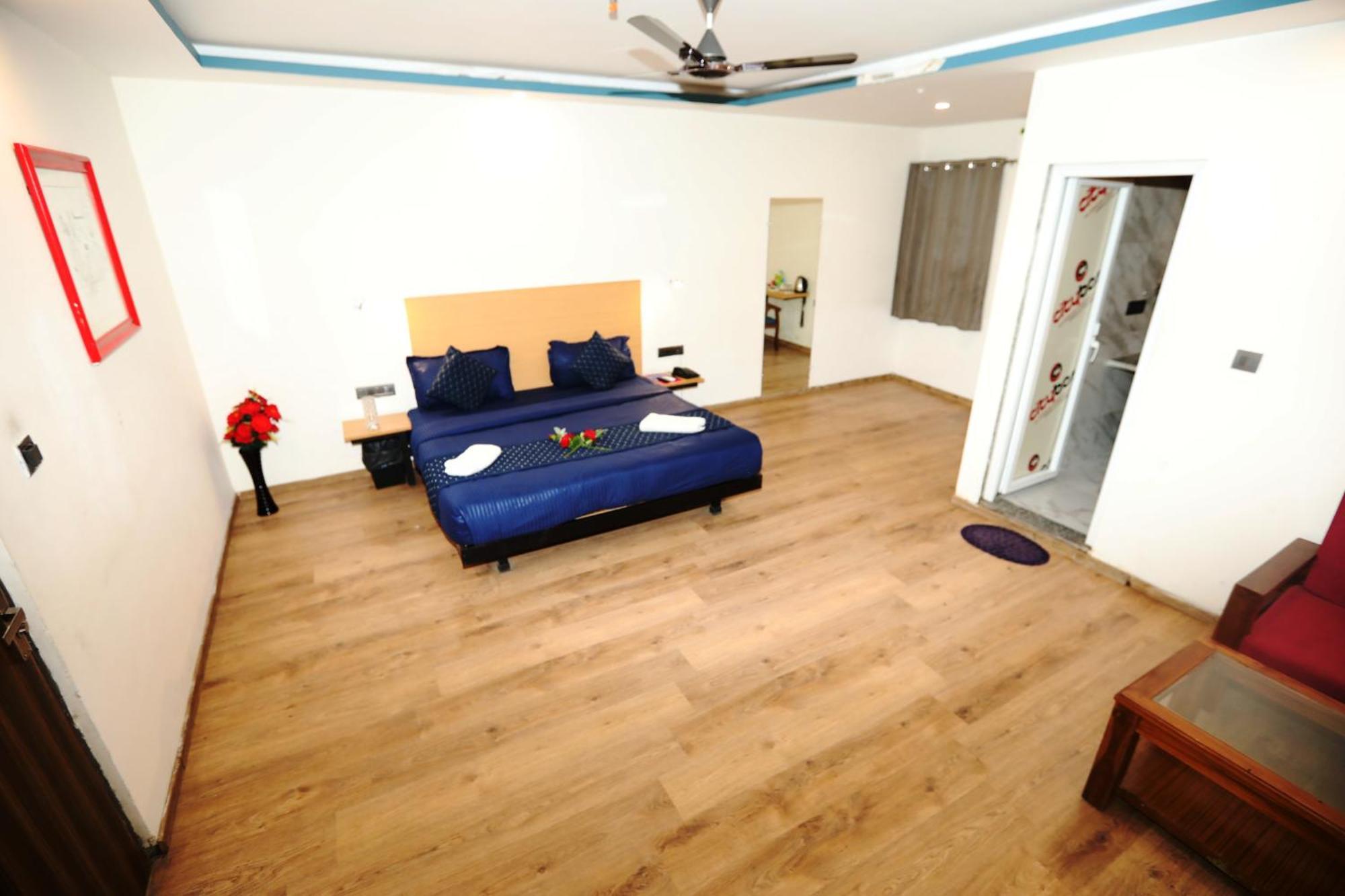 Hotel Noida Grand Sec 58 Luaran gambar
